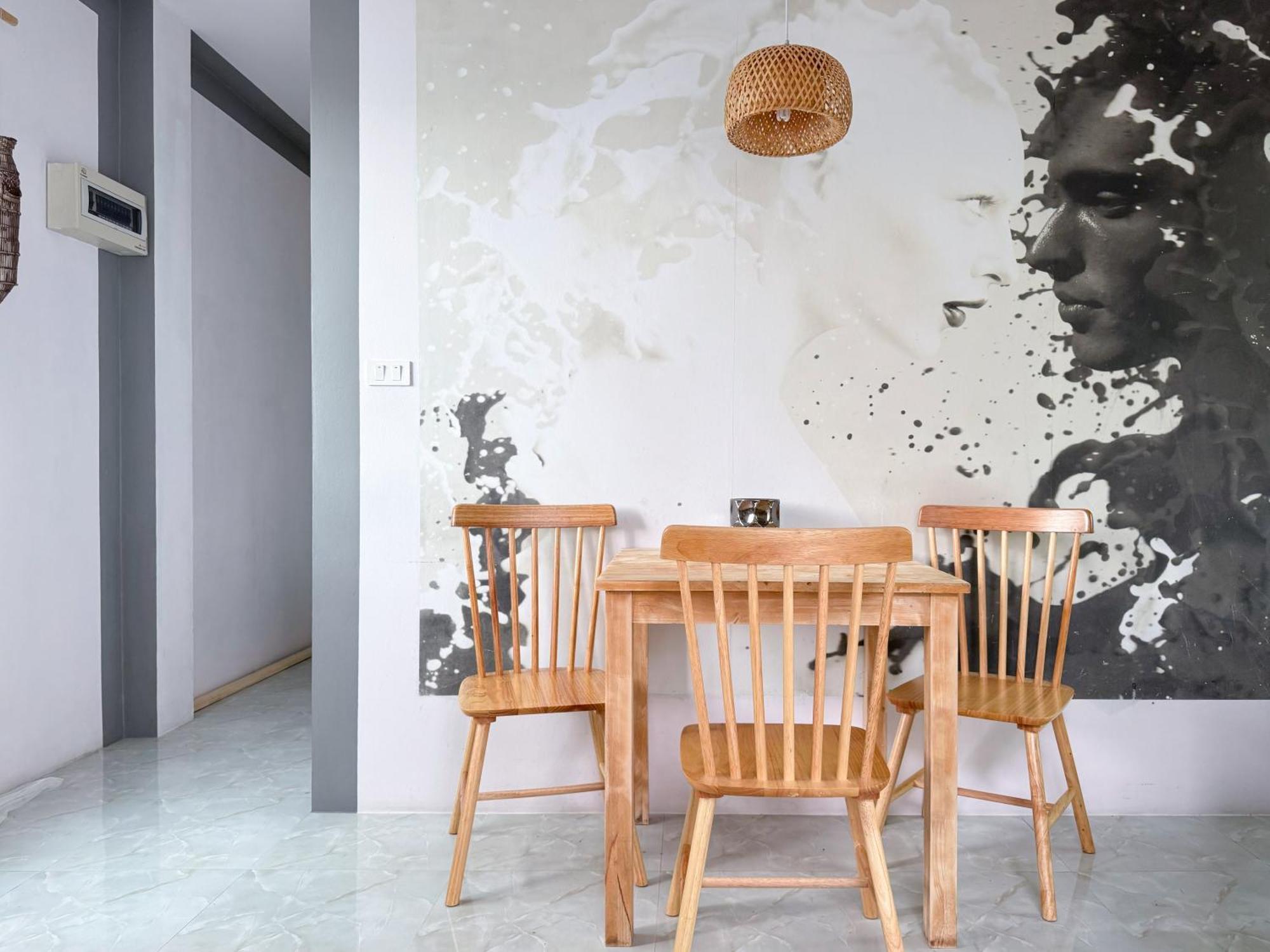 Sea Dreamer Beachfront Apartments Phuket Extérieur photo