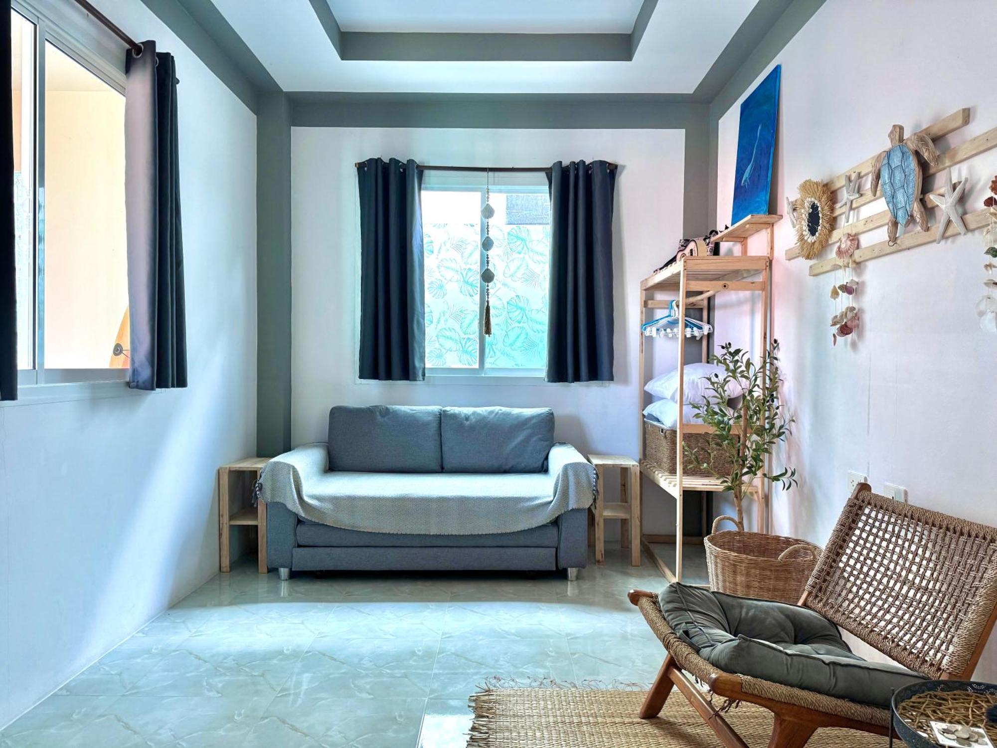 Sea Dreamer Beachfront Apartments Phuket Extérieur photo